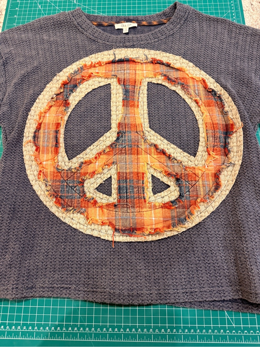 Oli & Hali Peace Sign Patchwork Sweater S Oversized Boho Plaid Mixed Media - Picture 2 of 10
